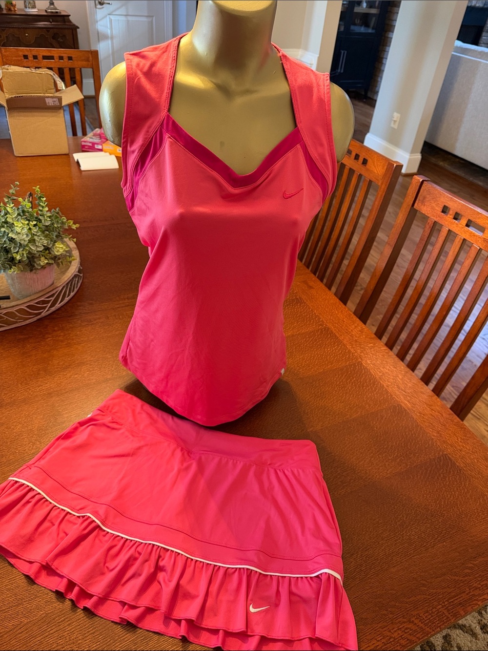 Nike Women’s Athletic Tank “L” and Ruffle Tennis Skirt “XL” Set